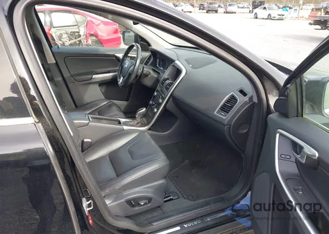 2014 Volvo Xc60 T6 R-Design Platinum from USA, damaged, VIN YV4902DZ7E2557900